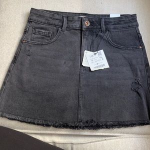 NWT Zara Skirt - Sizing is for age 10 as pictured.